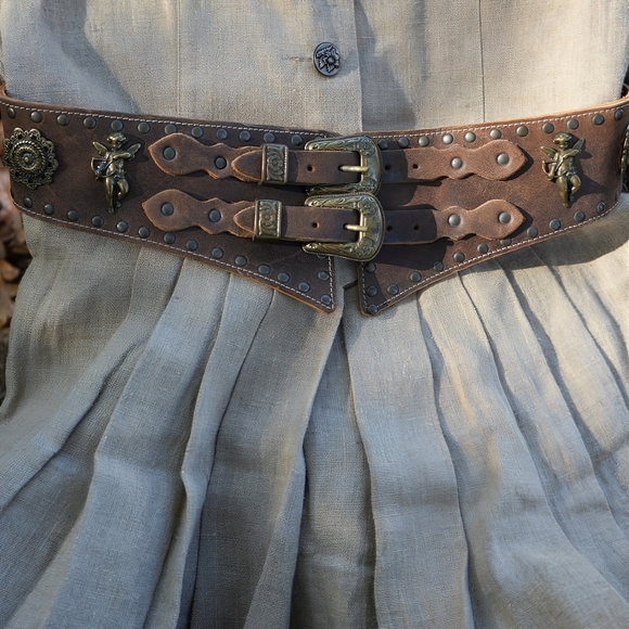 Vintage Beige Maxi Linen Dress with Leather Belt, Cottagecore, Dirndl Dress - Picture 4 of 8